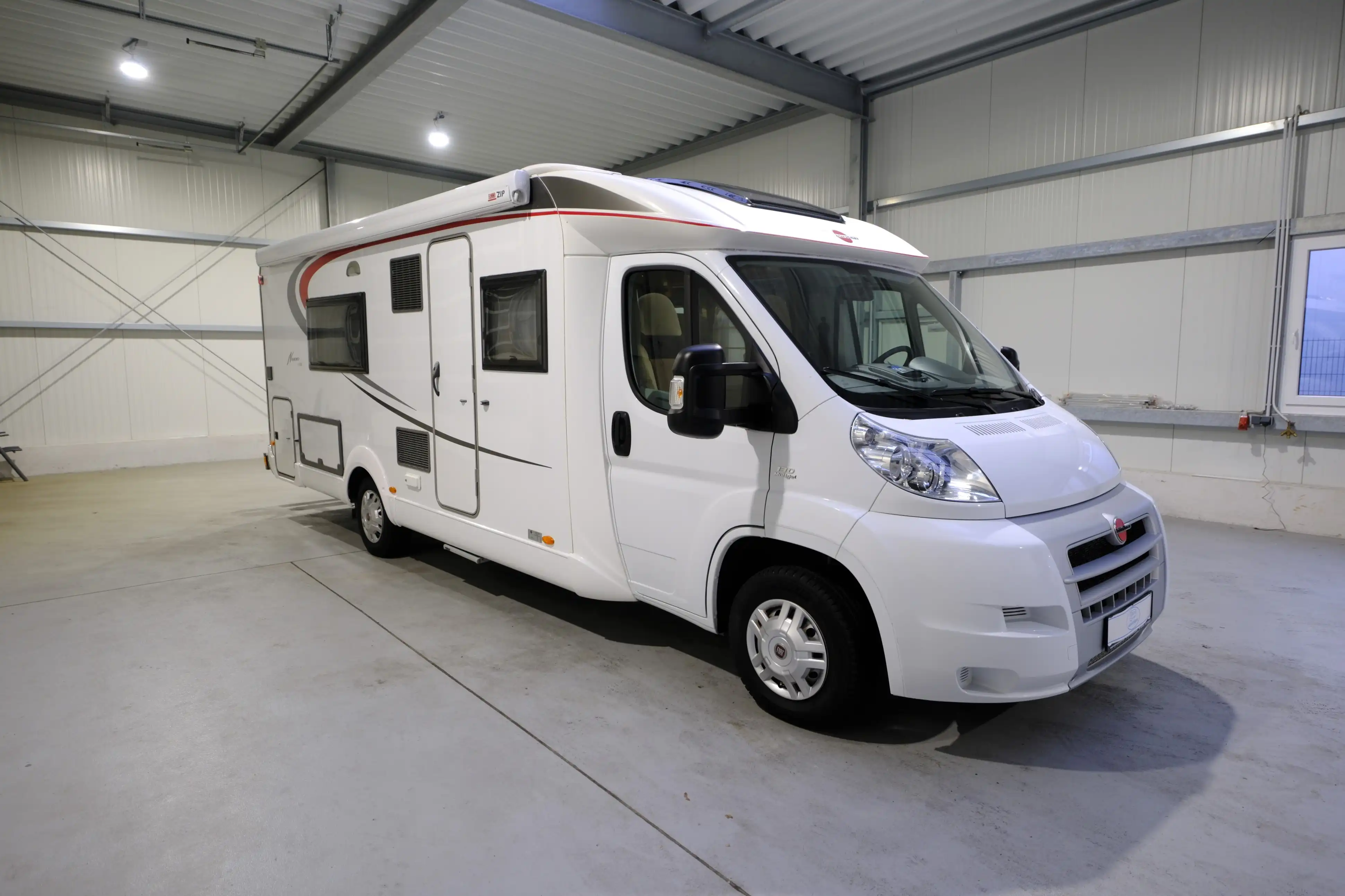 BUERSTNER Nexxo T 720
